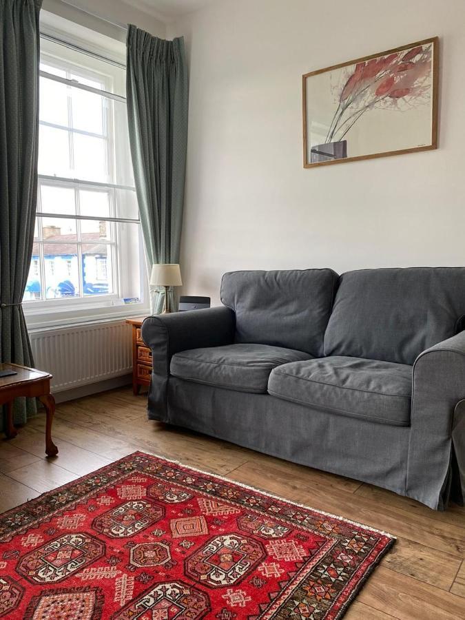 2 Yr Hen Fanc Apartment Aberaeron Exterior foto