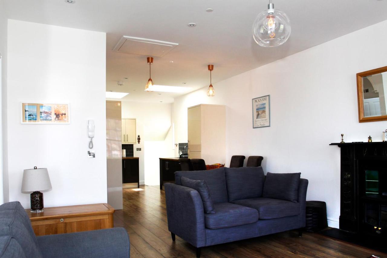 2 Yr Hen Fanc Apartment Aberaeron Exterior foto
